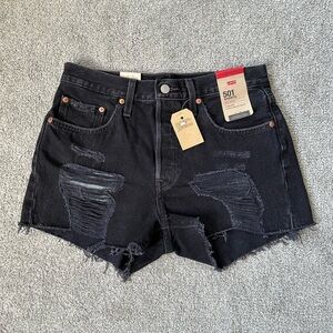 NWT - Levi's Black Jean Shorts 501 - size 28